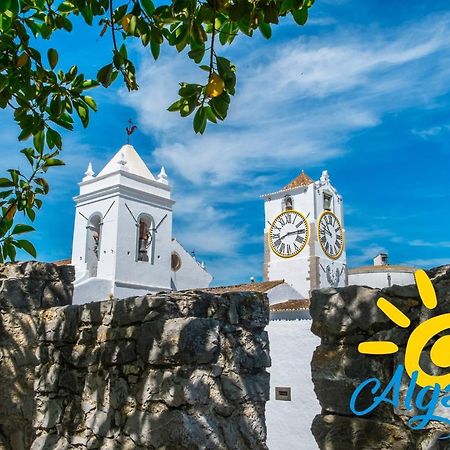 Carob By Algartur - 3 Mins Downtown - Terrace Apartment Santa Luzia  Luaran gambar