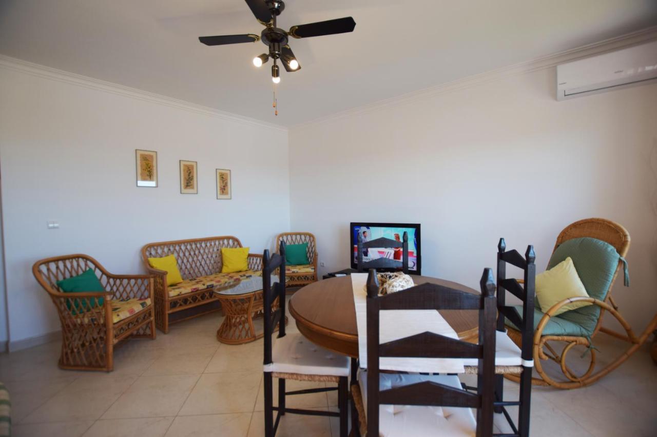Carob By Algartur - 3 Mins Downtown - Terrace Apartment Santa Luzia  Luaran gambar