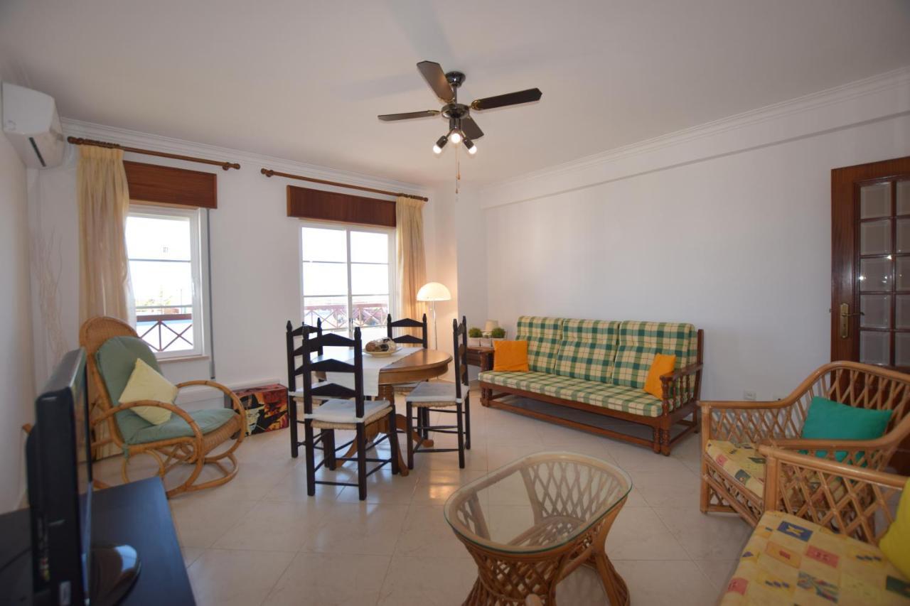 Carob By Algartur - 3 Mins Downtown - Terrace Apartment Santa Luzia  Luaran gambar