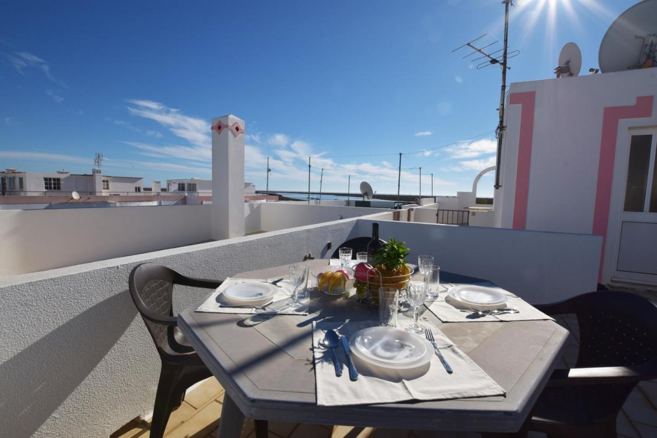 Carob By Algartur - 3 Mins Downtown - Terrace Apartment Santa Luzia  Luaran gambar